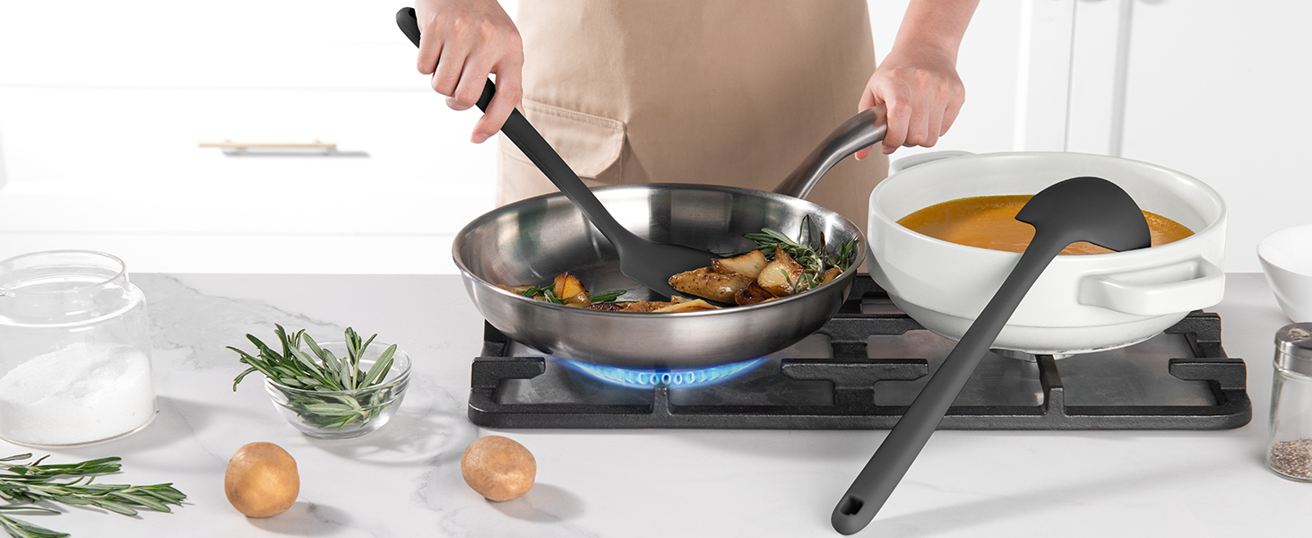 Набір кухонних аксесуарів U-Taste з силікону (5 шт.), стійкий до 315°C, BPA-free, антипригарний, для приготування, перемішування та подачі їжі (чорний)